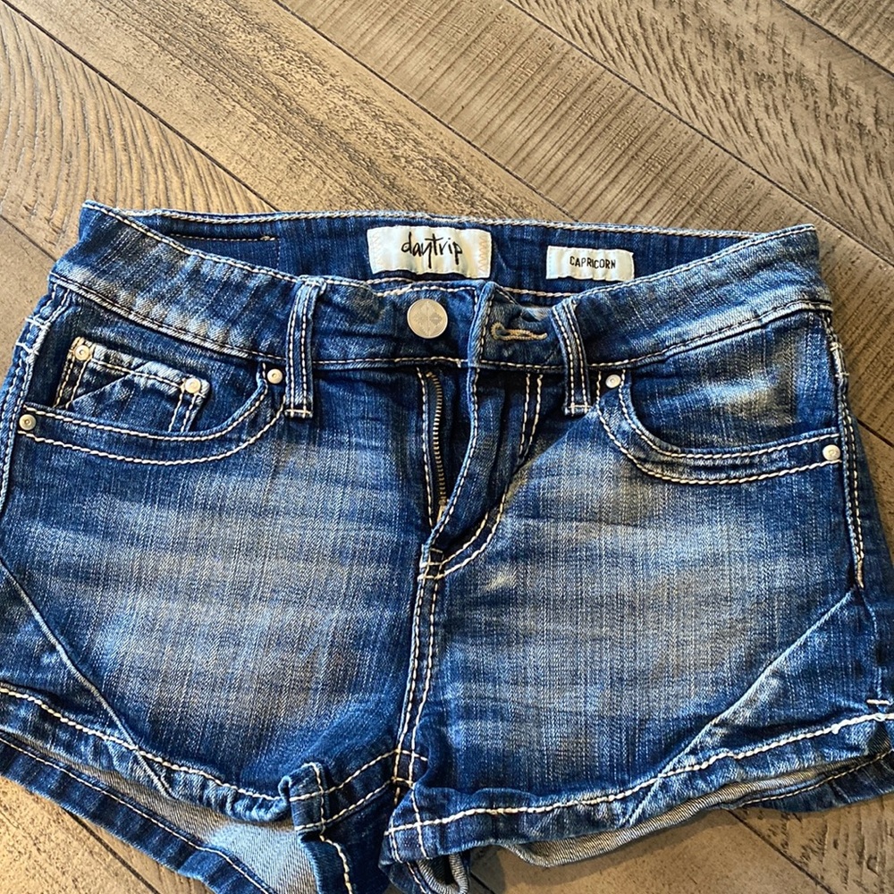 Daytrip Jean Shorts